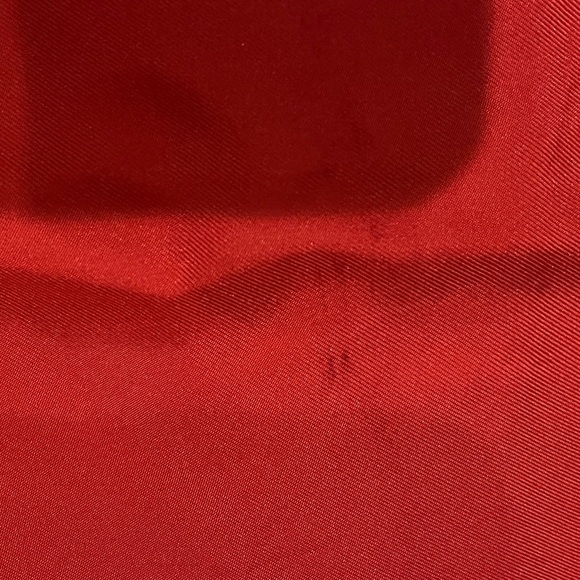 Gucci Ghost Diamond and GG Red, Black, and White Square Silk Twill Scarf - Picture 5 of 5